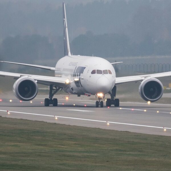 Tęcza wydatków wojen Bliskiego Wschodu. A co z urlopami?