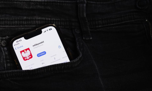 mObywatel w Europie: Gawkowski ogłasza rewolucję.