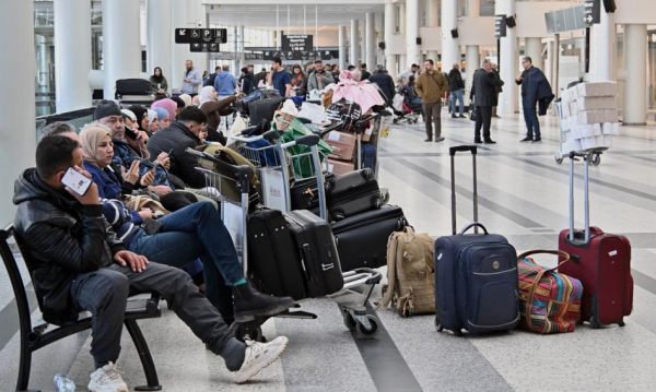 Polskie życie 28 Polacy uwięzieni na portach lotniczych Środkowego Wschodu. Ministerstwo: Trasa naziemna bezpieczna.
