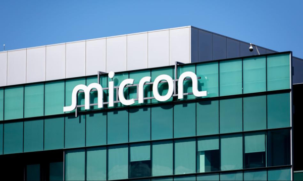 Micron notuje skok przychodów, wzmożony apetyt na pamięci.