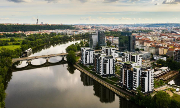 Polskie życie 37 Czy u konkurencji także rozważają „rejestr nieruchomości”?