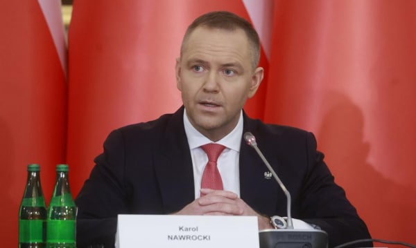 Polskie życie 42 Urzędniczka weryfikowała informacje, w tym byłego małżonka i Karola Nawrockiego. Dopuściła się 151 naruszeń prawa.