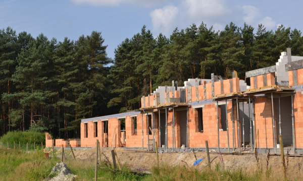 Deweloperzy w potrzasku? Era fikcyjnych lokali dobiega końca?