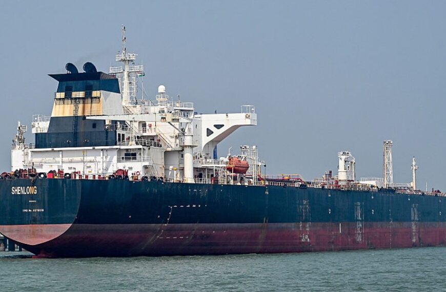 Trump polecił marynarce działanie. Giełdy odpowiadają na jego kroki.