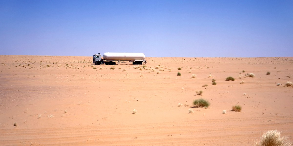 Irak szuka alternatywnych dróg dla eksportu ropy. Tankowce wyruszyły przez Syrię. 2 Według oficjalnych przedstawicieli irackiego rządu, Syria ma zapewnić bezpieczny przewóz surowca.