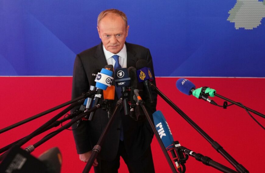 Tusk po spotkaniu z von der Leyen. Władze oczekują aprobaty Komisji Europejskiej