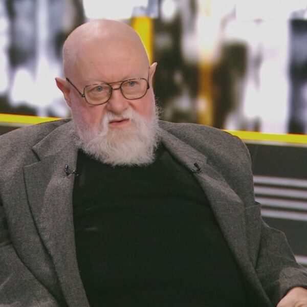 „Być może przesadziłem”. Profesor Bralczyk o sporach językowych.