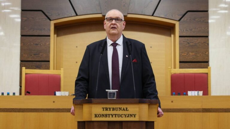 Kłótnia o przysięgę sędziowską. Szef TK komentuje. 10