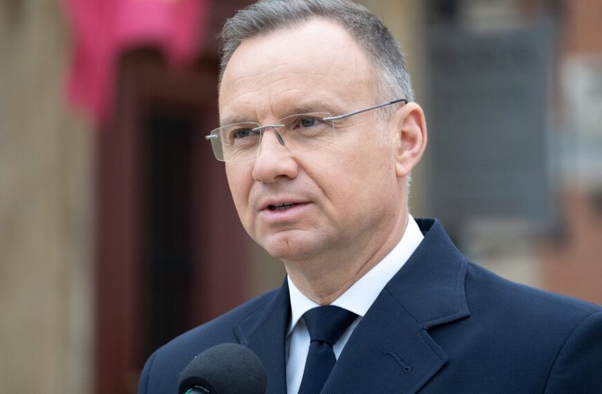 Polska firma finansowa nabywa ukraiński bank. Andrzej Duda w zarządzie.