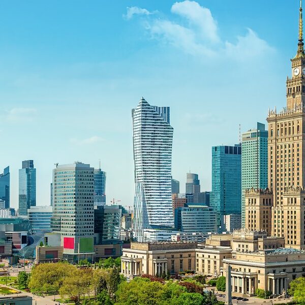 Polskie życie 63 Wzrost lęku przed kryzysem wśród Polaków. Badanie CBOS sygnalizuje niepokojące…