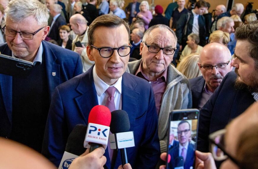 Politycy PiS nie przebierali w słowach ws. Morawieckiego. „Ty mówisz&hellip;