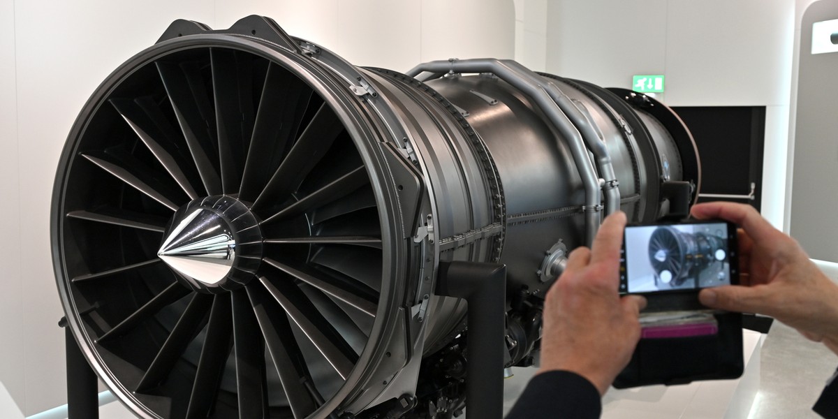 Silnik odrzutowy Pratt &amp; Whitney F135, który napędza myśliwiec F-35 Lightning II (zdjęcie podglądowe)