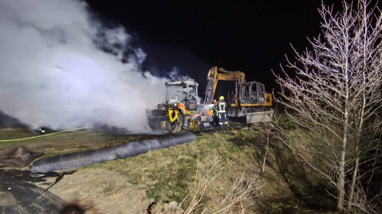 Ogień blisko placu budowy atomówki. Śledztwo w toku. 9