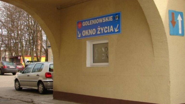 Noworodek w oknie życia w Goleniowie. "Przy nim jedynie notatka" 10