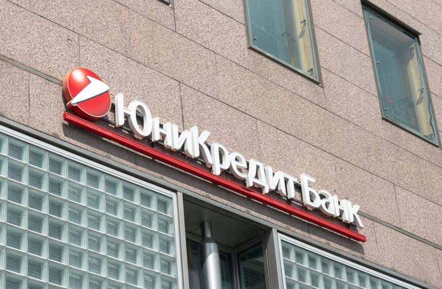 UniCredit, włoski bank, bliski wycofania się z Rosji.
