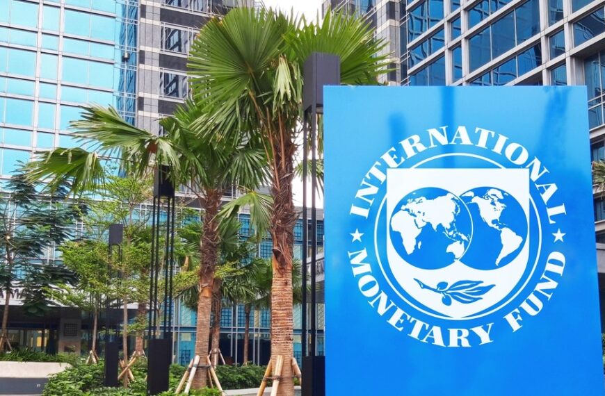 Polska wypada z grona 20 największych gospodarek. Korekta prognoz.