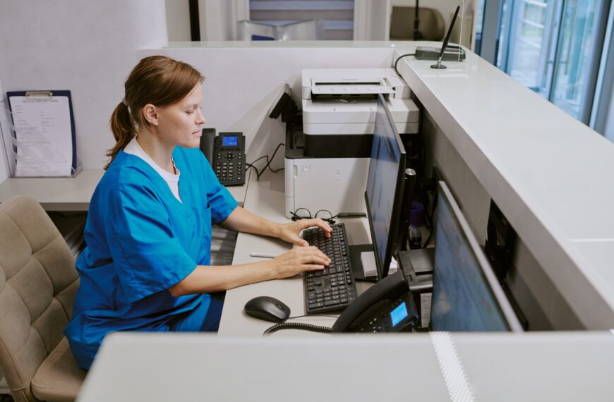 Nowe minimalne wynagrodzenia w sektorze zdrowotnym. Pielęgniarki z zarobkiem 11,4&hellip;