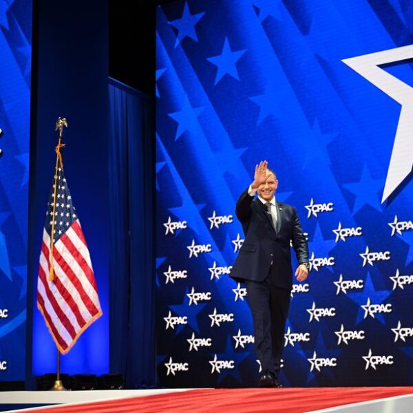 Nawrocki obiera kurs na Stany. Zakulisowe aspekty jego strategii [ROZBIÓR]