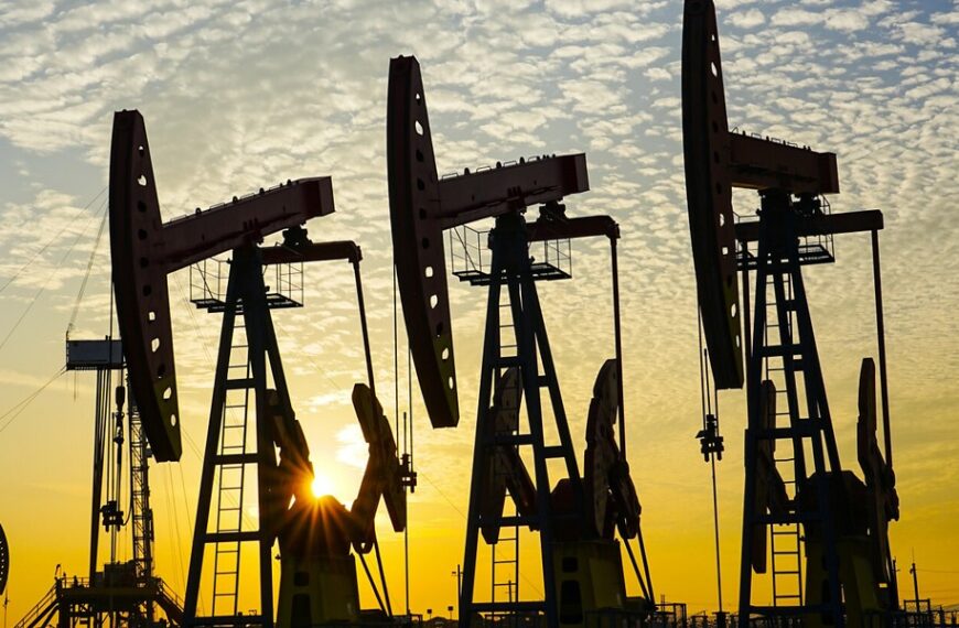 Ropa tanieje. Rynek wyczekuje układu amerykańsko-irańskiego.