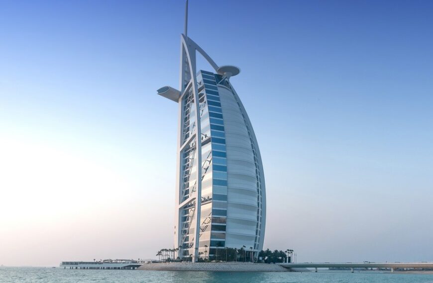 Ekskluzywny dubajski hotel zamknięty na dłuższy czas. Wcześniej uderzył w&hellip;