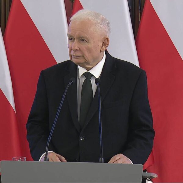 Kaczyński atakuje plan Morawieckiego. „Konieczny wybór”