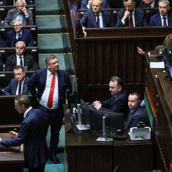 Polskie życie 53 Badanie opinii po przełomowych zdarzeniach. Zarówno Tusk, jak i Kaczyński…