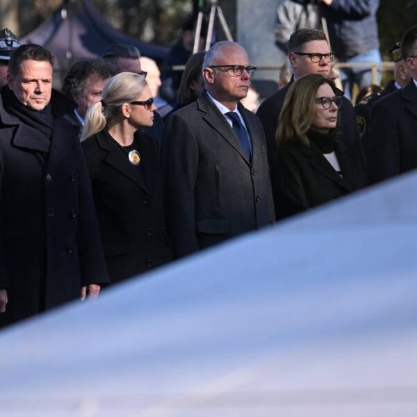 Polskie życie 47 Smoleńsk: 16 lat od tragedii. Obchody w stolicy i Krakowie.