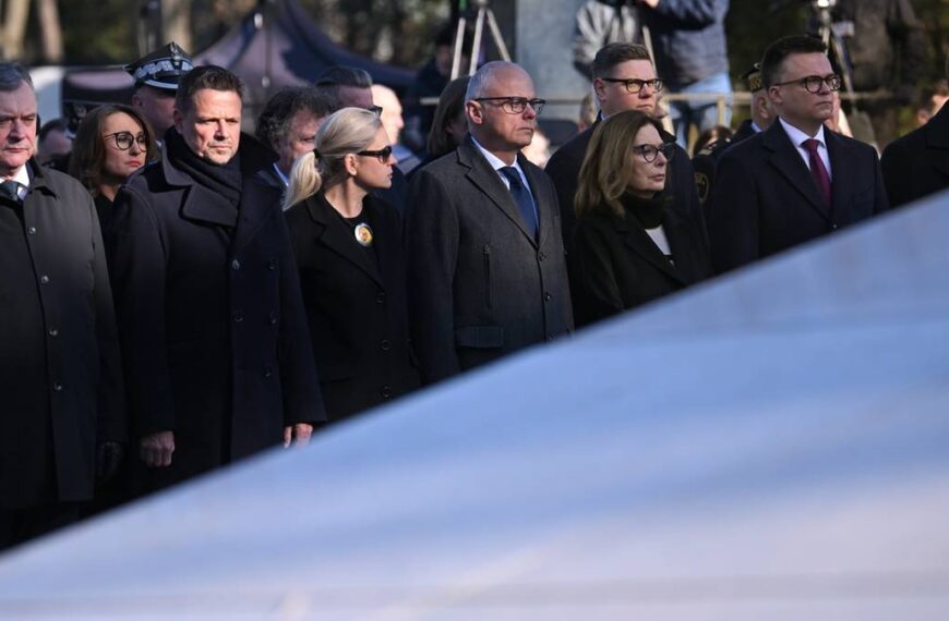 Polskie życie 23 Smoleńsk: 16 lat od tragedii. Obchody w stolicy i Krakowie.