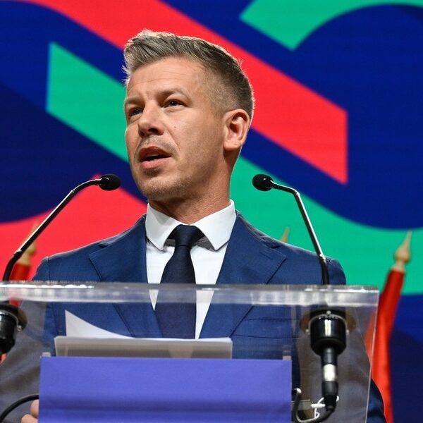 Dostawy rosyjskiej ropy wznowione. Zapowiedź Petera Magyara.