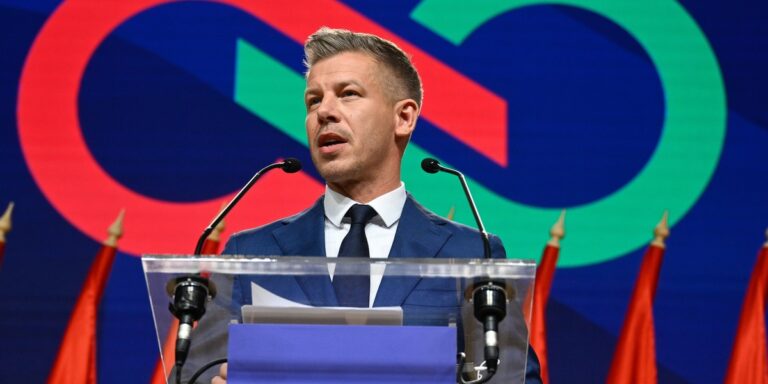 Dostawy rosyjskiej ropy wznowione. Zapowiedź Petera Magyara. 4