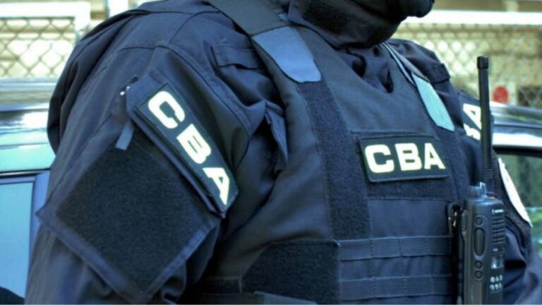 CBA w resorcie. "Zabezpieczają akta" 12