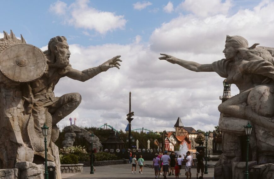 Ogromny lunapark wraca! Sprawdź, co nowego.