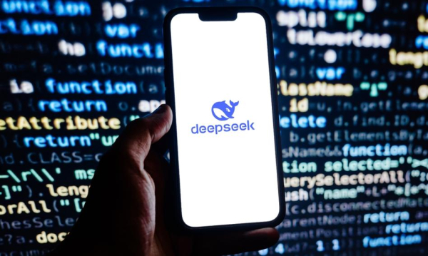 DeepSeek pokazał nowy model. Chiński sektor chipowy mocno w górę