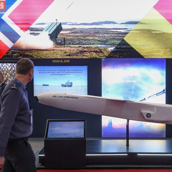 Rekordowe zyski i skokowy popyt. Norweski eksport uzbrojenia przynosi miliardy.