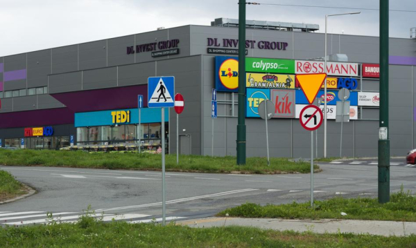 Zmierzch olbrzymów? Centra handlowe w Polsce rosną w 2026.