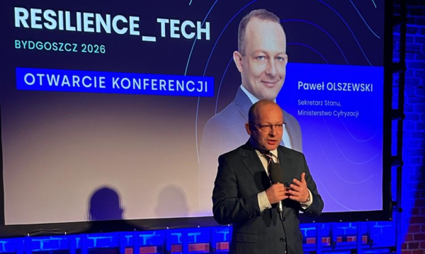 Polskie życie 43 Rząd zerwie z WhatsAppem? Wiceszef resortu ogłasza krajową apkę z…