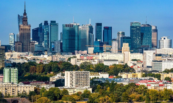 Polskie życie 35 Pamiątka dziejów przy Chmielnej 130. Zabytkowy klejnot secesyjny chroniony.