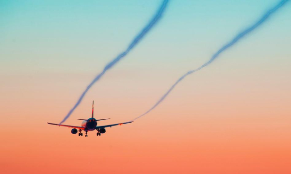 Lotnictwo na krawędzi? Odpowiedź Brukseli na kryzys paliwowy