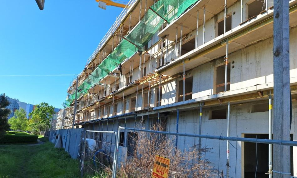 Polskie życie 34 Irański konflikt: Niespodziewane skutki. Eksperci prognozują przyszłość cen nieruchomości w metropoliach.