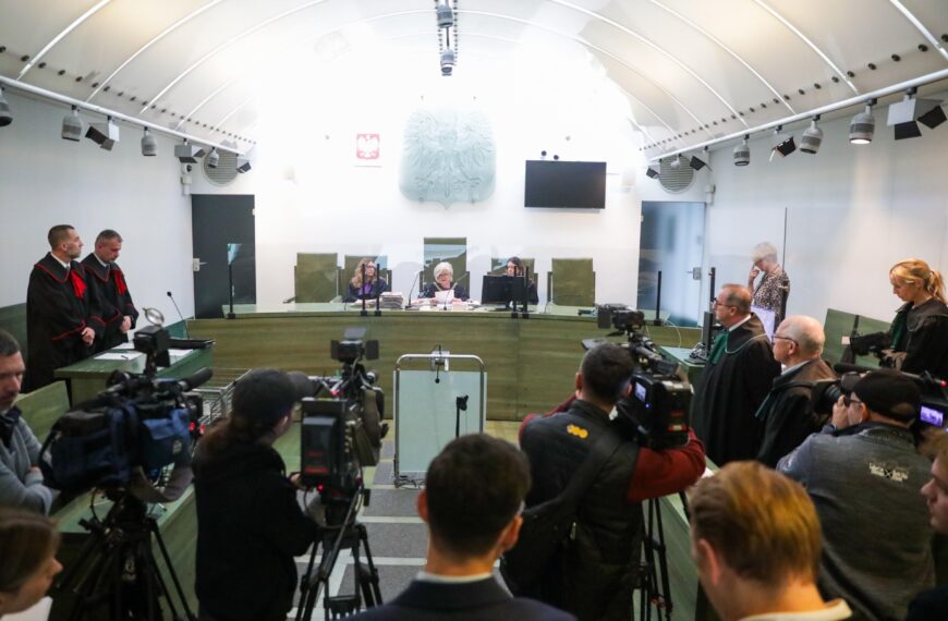 Robert J., uniewinniony w sprawie morderstwa Papały, otrzyma 75 tys. zł. Kolejne roszczenia czekają na rozpatrzenie.