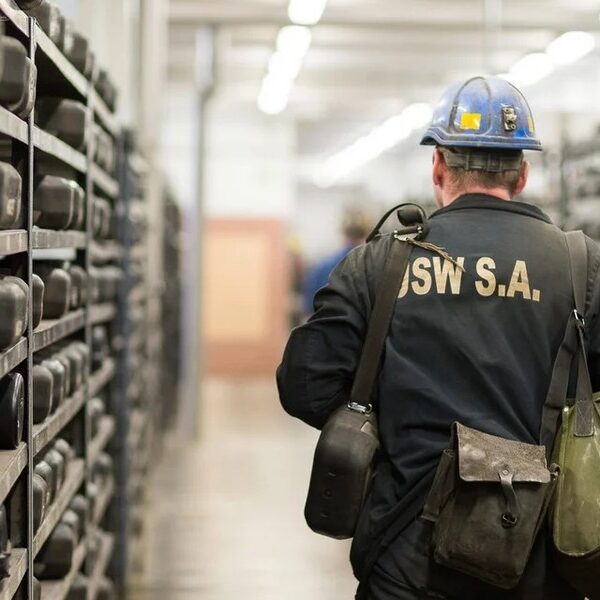 Przyspieszenie zmian w JSW. Pracownicy kopalń dostają sowite nagrody za&hellip;