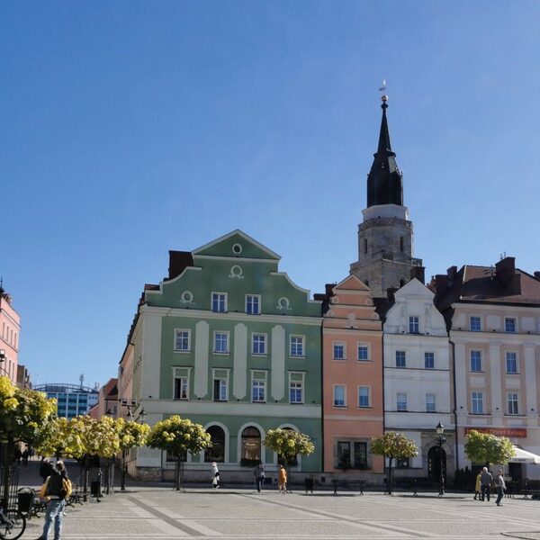 Polskie życie 61 Bolesławiec: Jak obecność żołnierzy USA wpłynęła na całą branżę