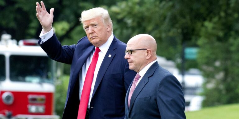 Były doradca Trumpa o rozczarowaniu USA. "Polska wyróżnia się na tym tle" 1