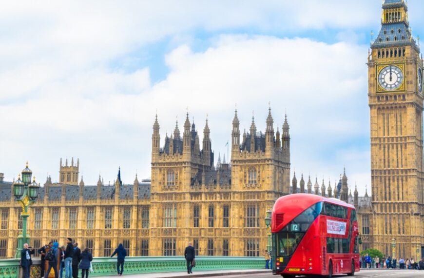 Polskie życie 35 Polaków odwrót z UK. Statystyki ujawniają rozmiar exodusu.