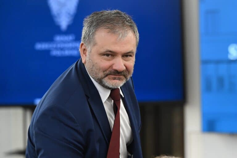 Ziobro dostrzeżony w Stanach. Żurek ogłasza zamiar żądania wydalenia. 15