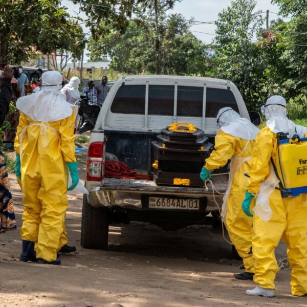Polskie życie 66 Ebola a konflikt w Kongo. Światowa Organizacja Zdrowia wzywa do…