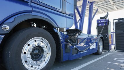 Wojna z Iranem przyspiesza elektryfikację Chin. Diesel traci znaczenie