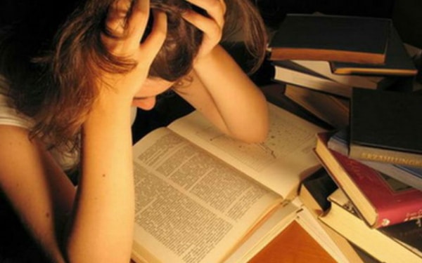 Noc przed egzaminem: uczyć się czy spać? 15 Noc przed egzaminem: uczyć się czy spać? 15