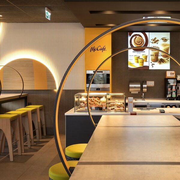 Polskie życie 45 McDonald’s: Franczyza jako Rozważny Wybór w Biznesie. Dzieje Macieja Maćkowiaka