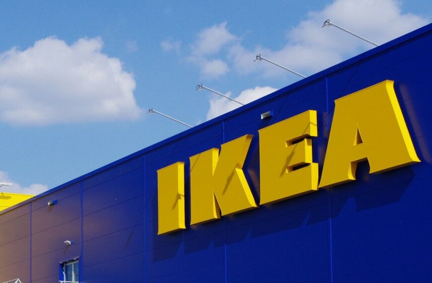 IKEA redukuje zatrudnienie w polskim zakładzie. Pracę straci przeszło 200 osób.